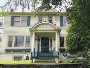 exterior painter in Queen Anne